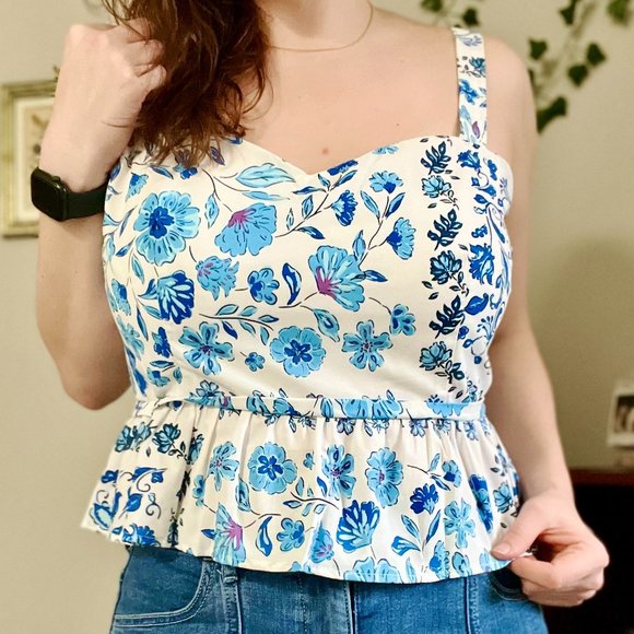 Bloomingdale's Blue and White Floral Tank Top - Picture 5 of 7